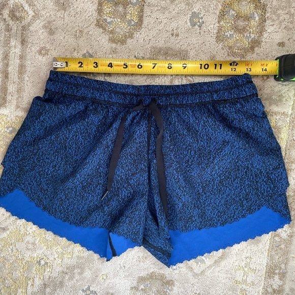 Lululemon Hit It Short Cerulean Blue size 4 - Picture 11 of 13